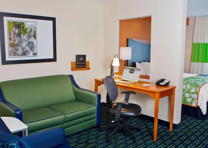 Fairfield Inn & Suites By Marriott Memphis East Galleria